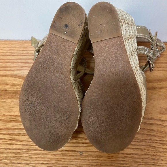 Gently used Nine West platform - Picture 2 of 2